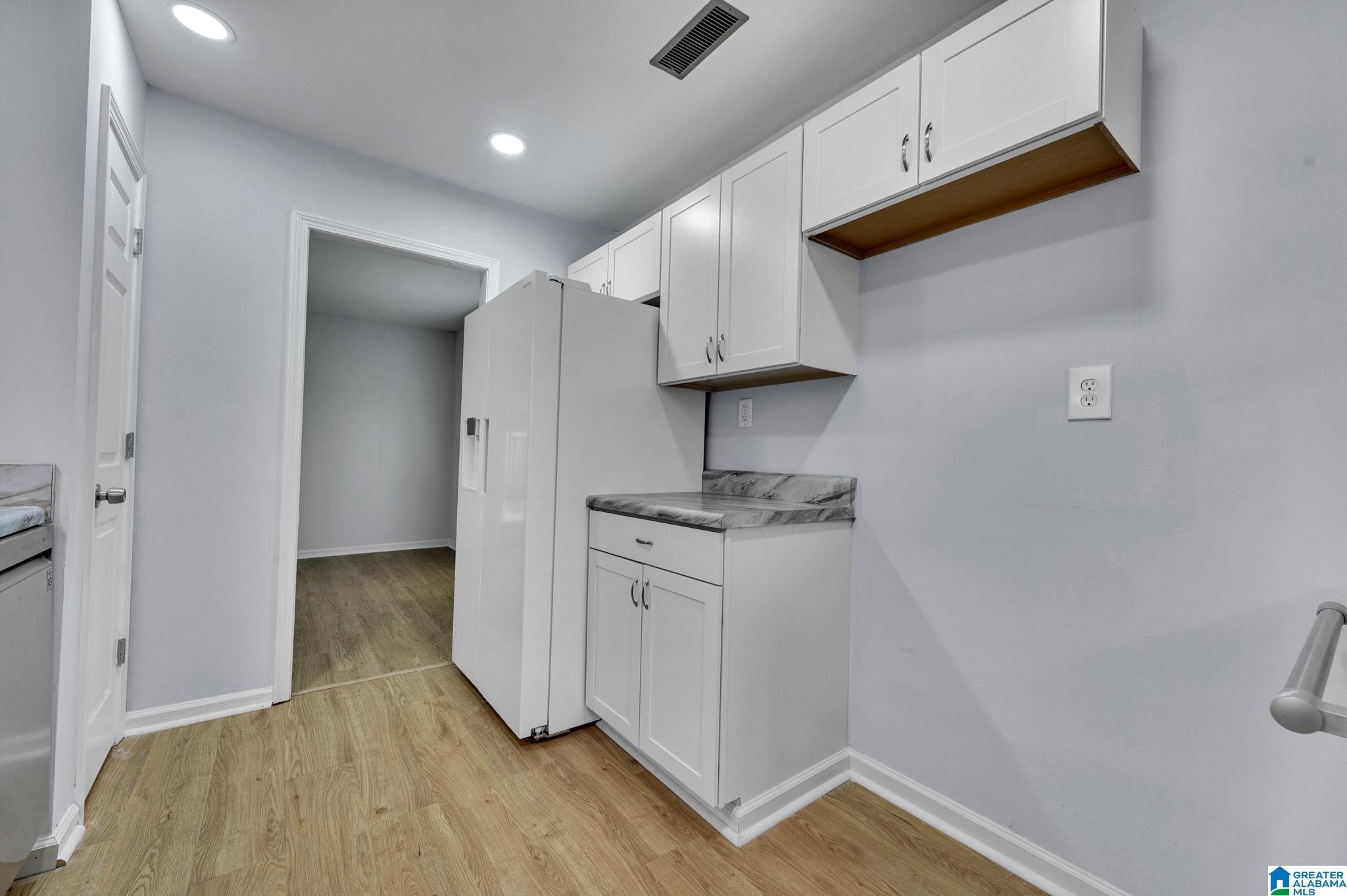 6401 Crest Green Road Birmingham, AL 35212 - Photo 7 of 23