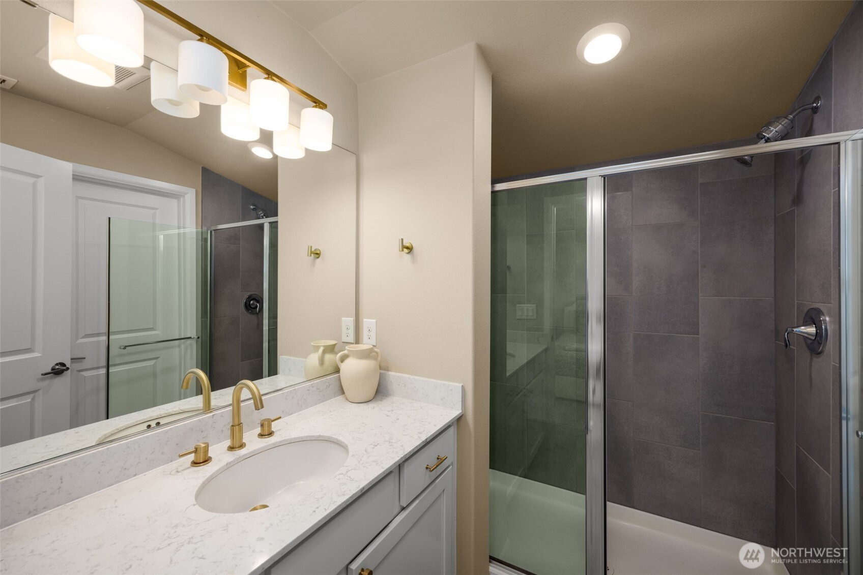 3204 Southwest Holly Street Seattle, WA 98126 - Photo 21 of 33