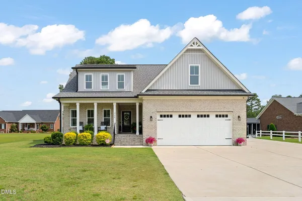 $505,500 | 748 Old School Road, Four Oaks, NC 27524