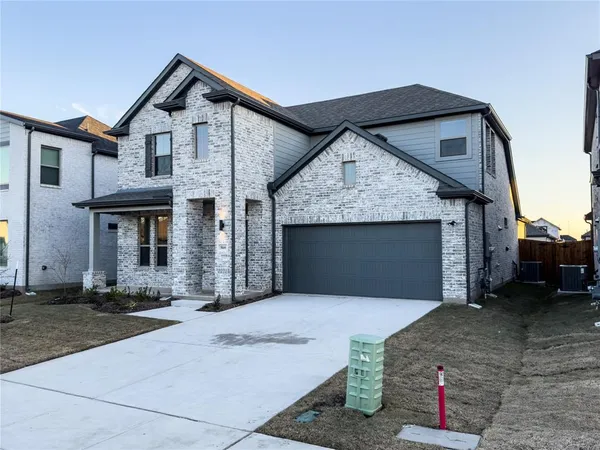 $2,950 | 566 Silver Springs Lane, Lavon, TX 75166