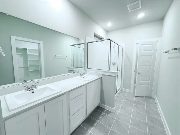 $2,950 | 566 Silver Springs Lane, Lavon, TX 75166