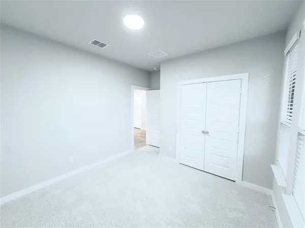 $2,950 | 566 Silver Springs Lane, Lavon, TX 75166