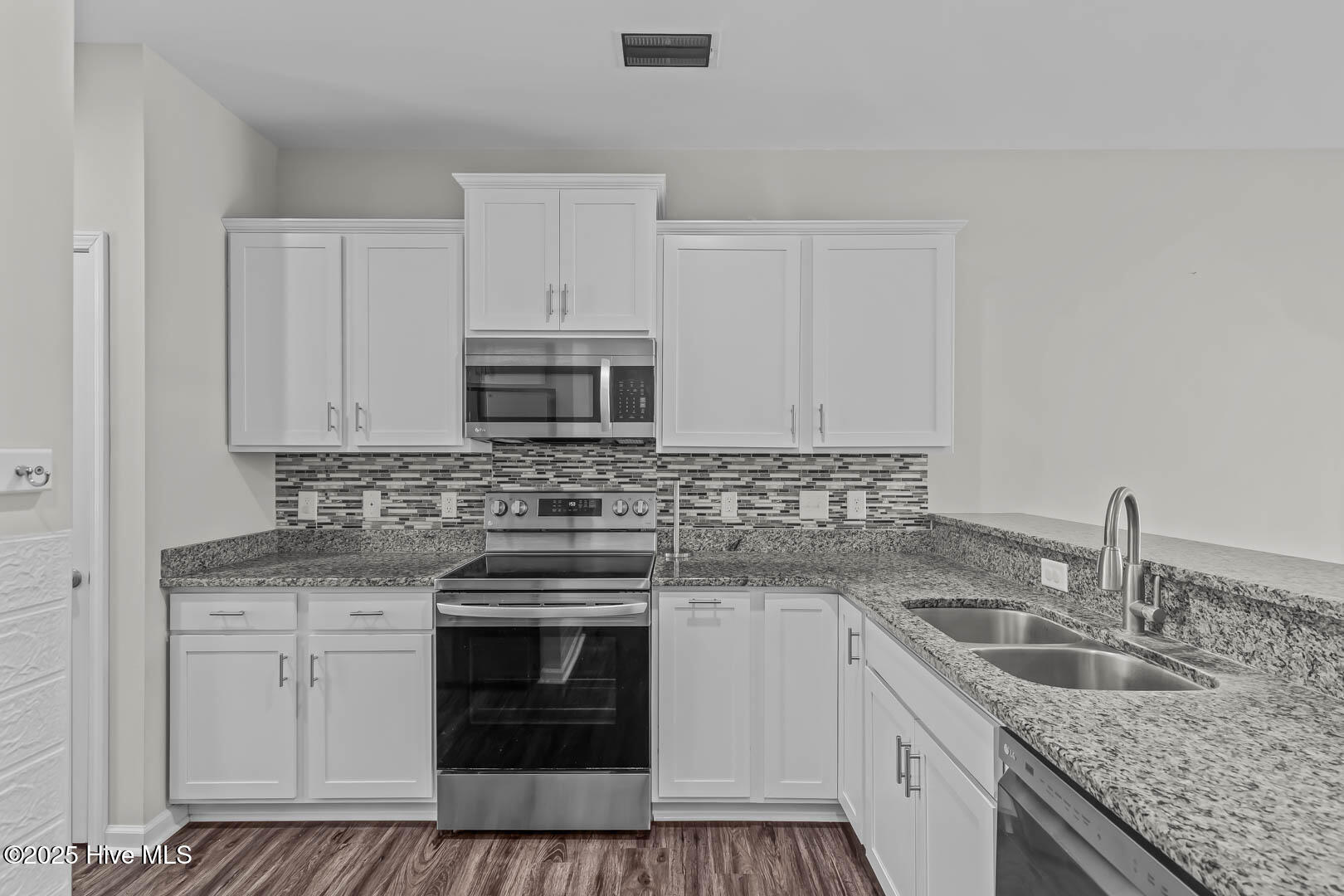 175 Old Murdoch Road, Unit 503 Morehead City, NC 28570 - Photo 11 of 51 11