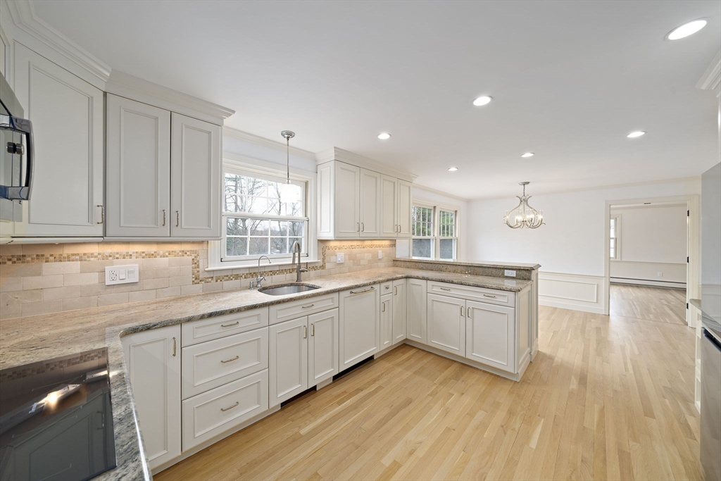 49 Algonquin Road Canton, MA 02021 - Photo 6 of 42