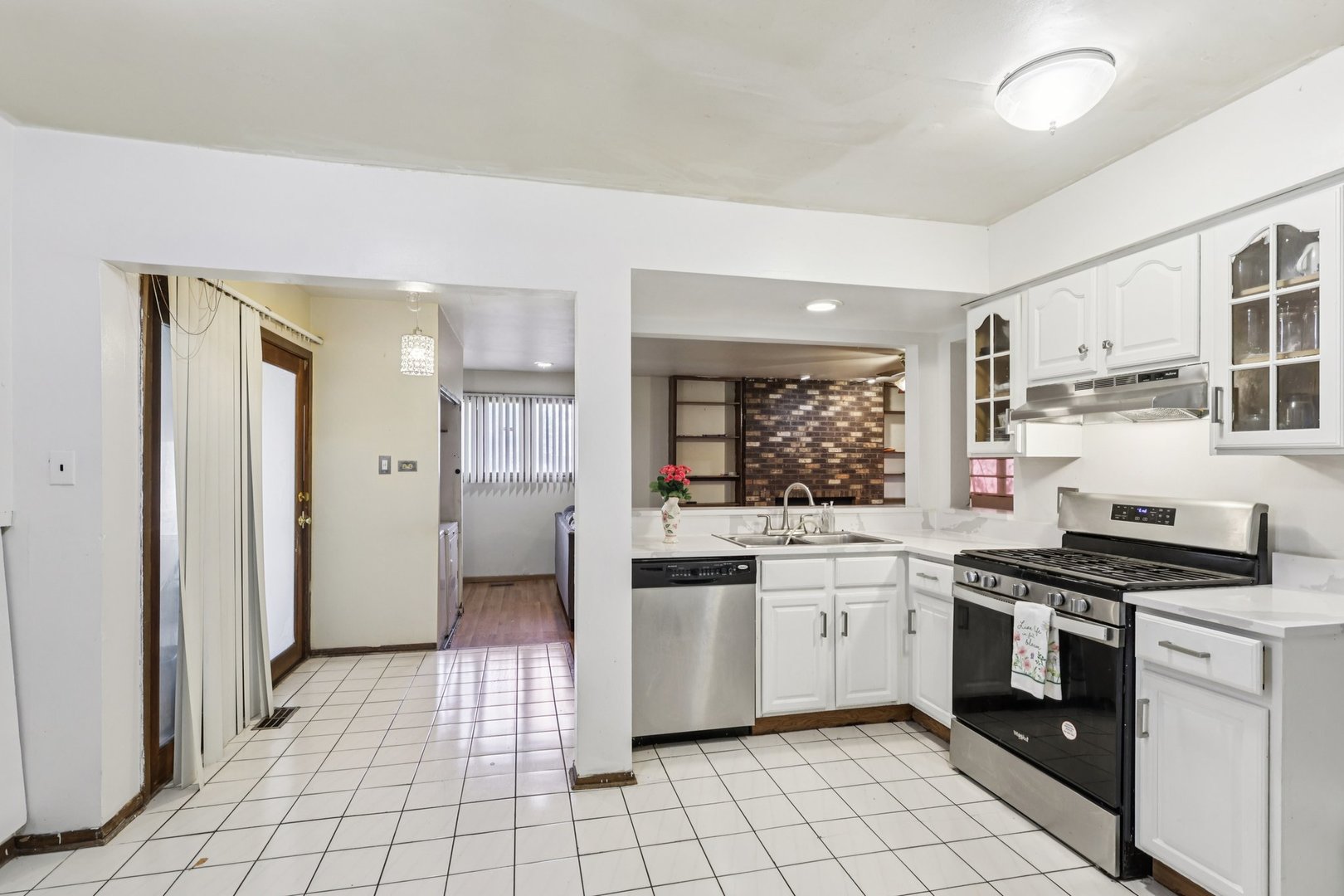 1114 185th Place Homewood, IL 60430 - Photo 6 of 29