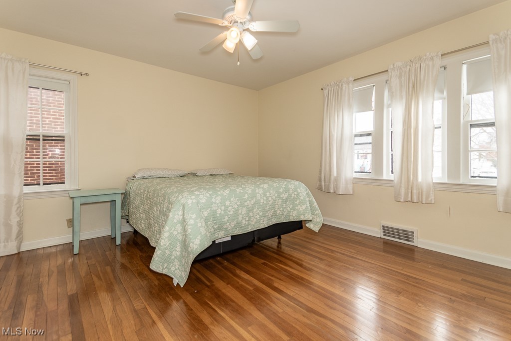 2482 Saybrook Road Cleveland, OH 44118 - Photo 22 of 46 Bedroom 1