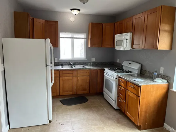 $1,700 | 1717 Sutter Street, Unit B, Vallejo, CA 94590