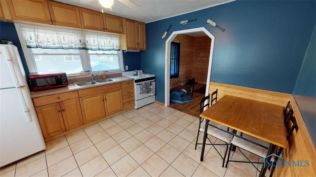 4589 West Harbor Road Port Clinton, OH 43452 - Photo 8 of 18 Gallery Image 8