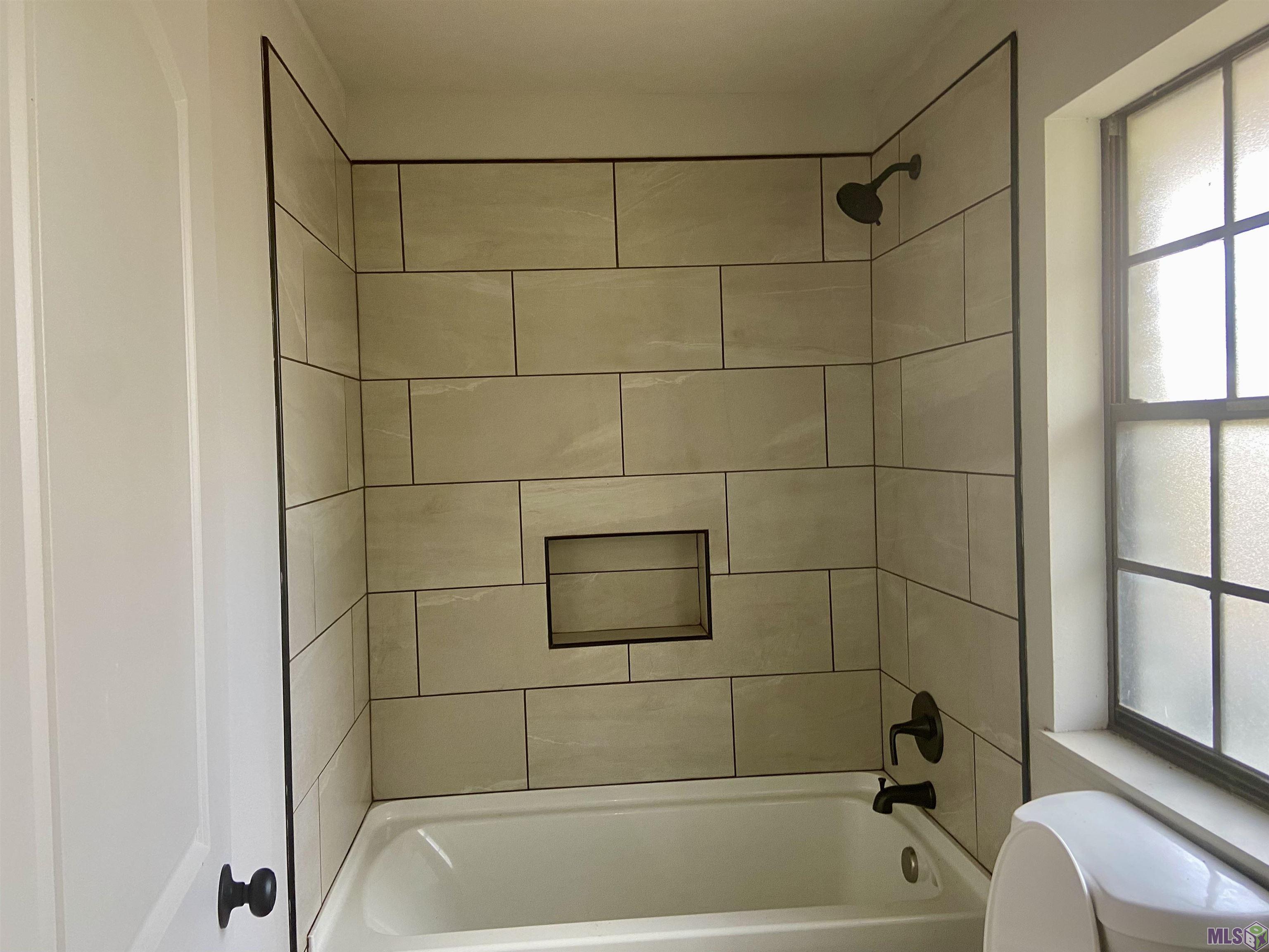 2321 Emmett Bourgeois Lane Baton Rouge, LA 70816 - Photo 11 of 16