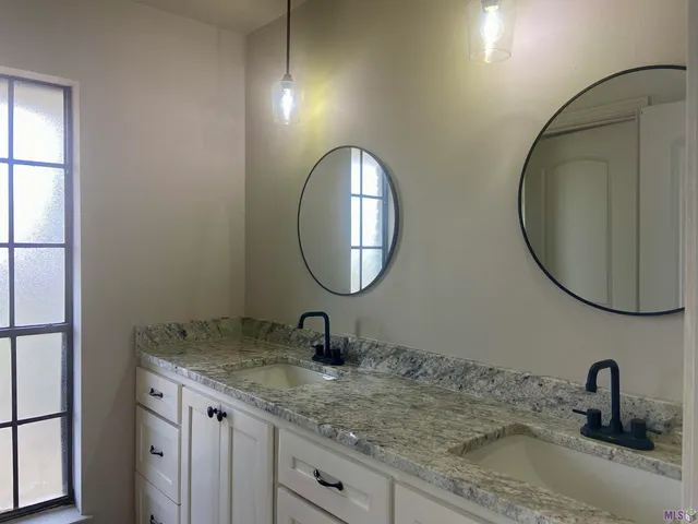 $329,000 | 2321 Emmett Bourgeois Lane, Baton Rouge, LA 70816