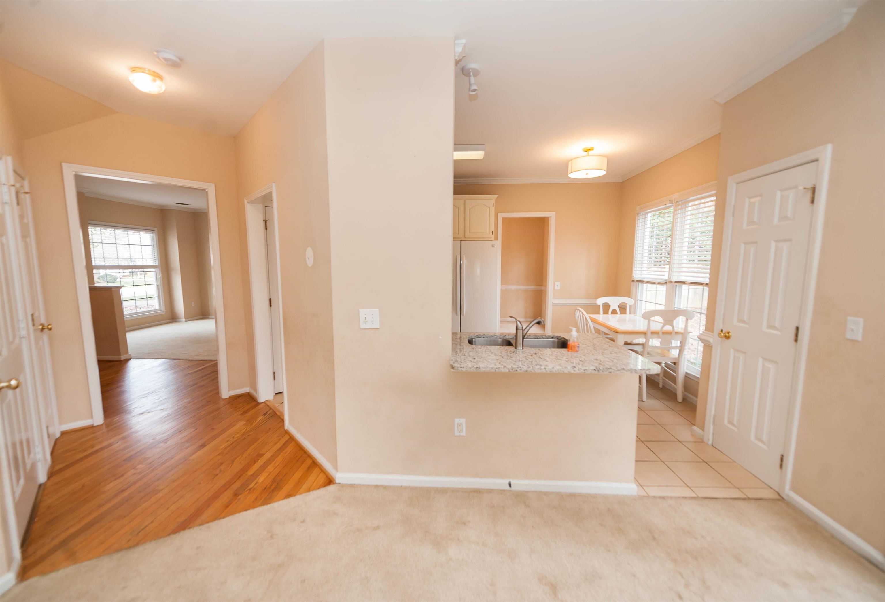 417 Roberts Road Taylors, SC 29687 - Photo 13 of 36