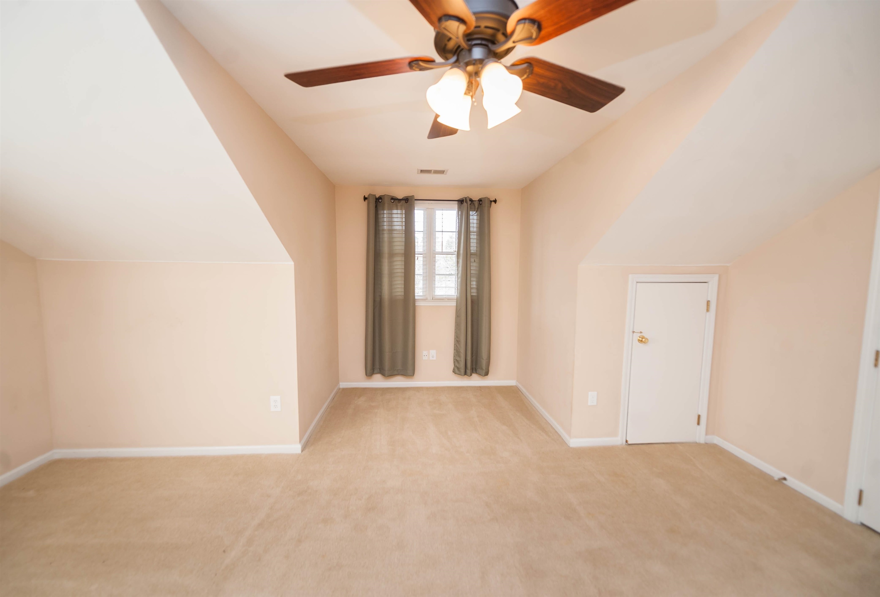 417 Roberts Road Taylors, SC 29687 - Photo 23 of 36