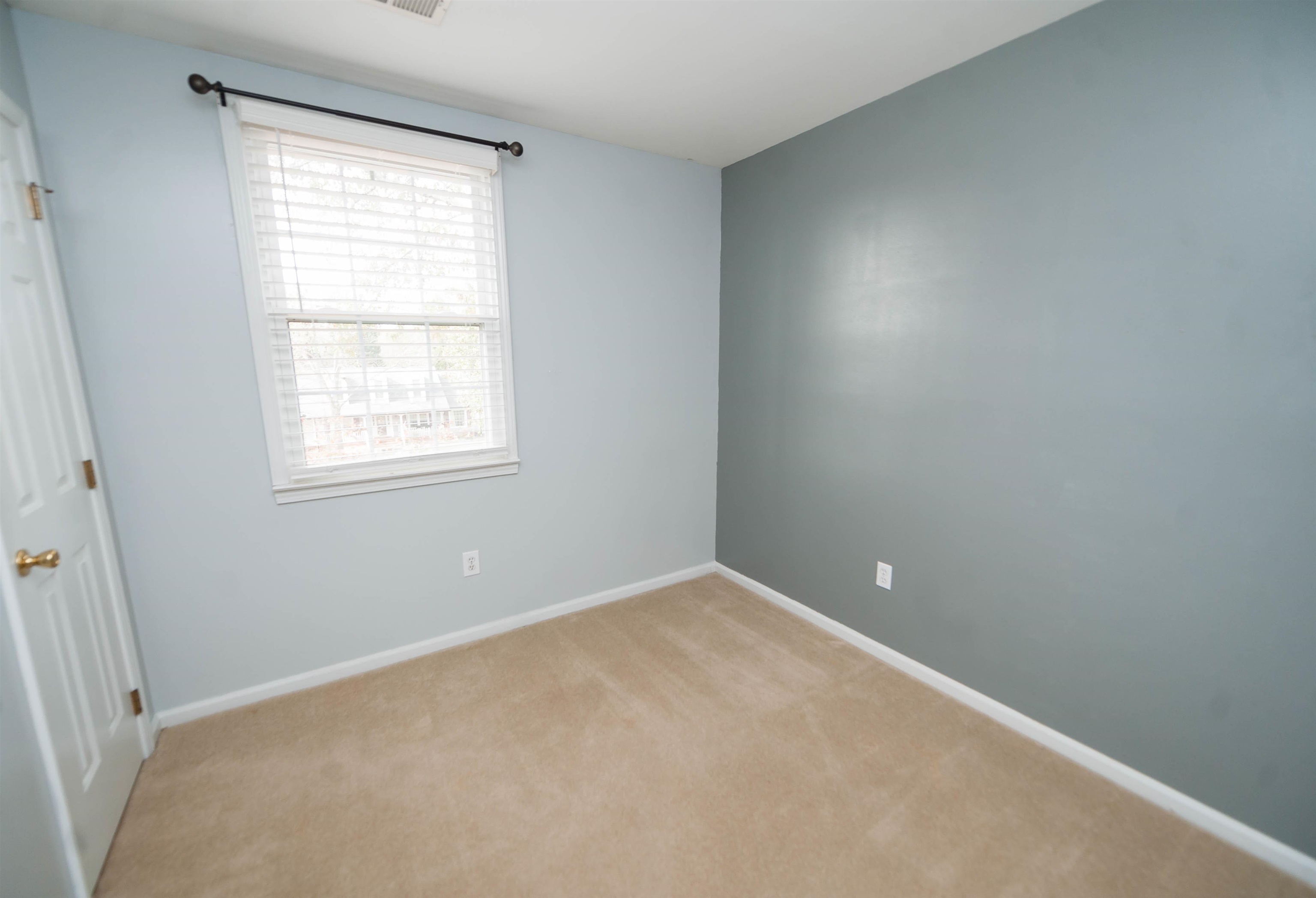 417 Roberts Road Taylors, SC 29687 - Photo 29 of 36