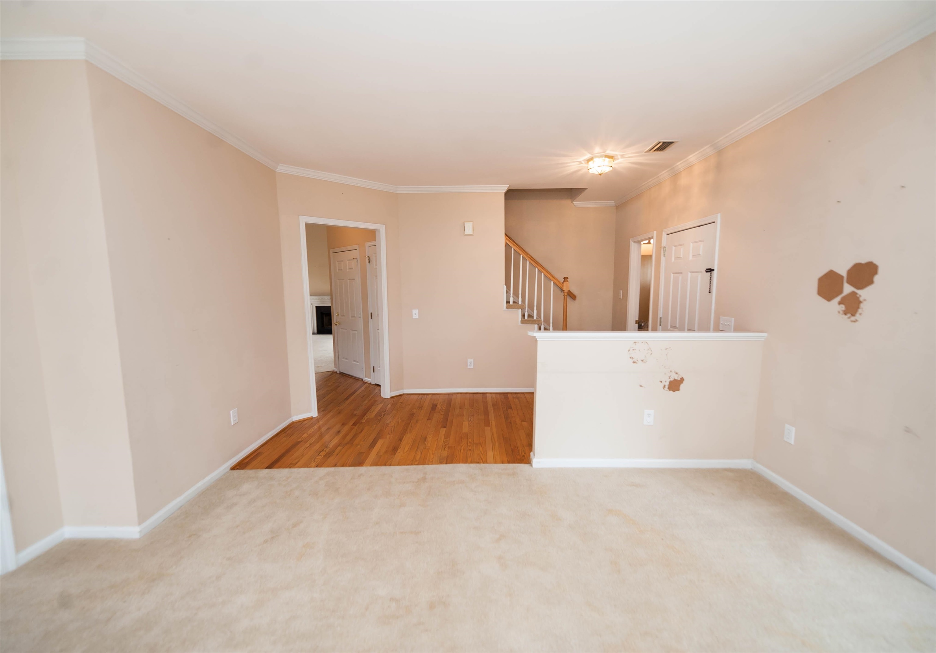 417 Roberts Road Taylors, SC 29687 - Photo 5 of 36