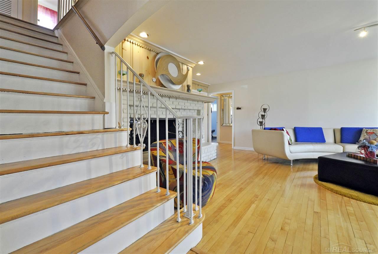 798 Middlesex Road Grosse Pointe Park, MI 48230 - Photo 3 of 36