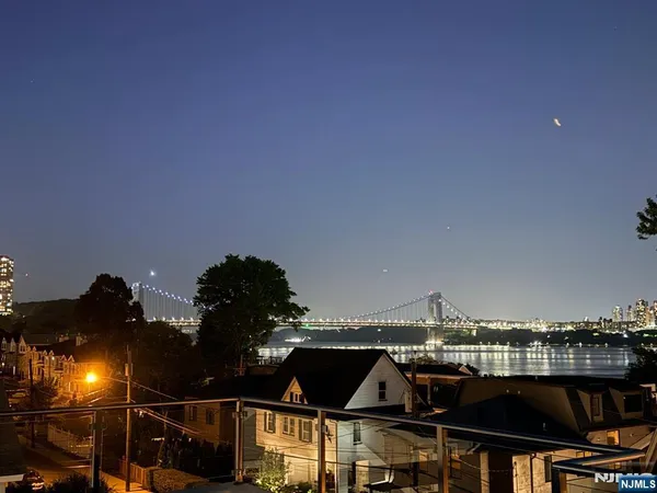 $8,500 | 36 Myrtle Avenue, Unit A, Edgewater, NJ 07020
