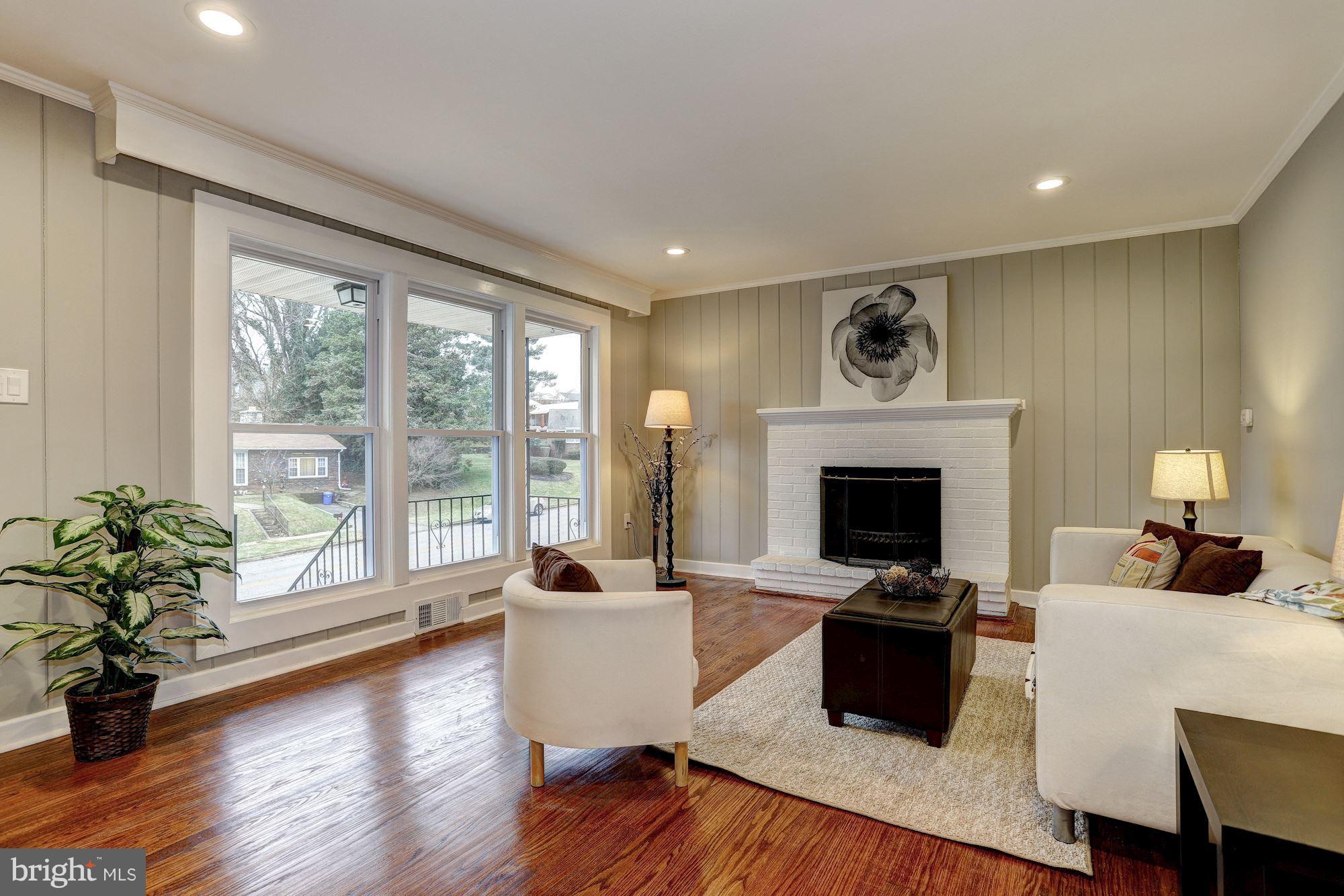 1320 Glendale Road Baltimore, MD 21239 - Photo 2 of 26 RENOVATED TOP TO BOTTOM - GORGEOUS HARDWOOD FLOORS