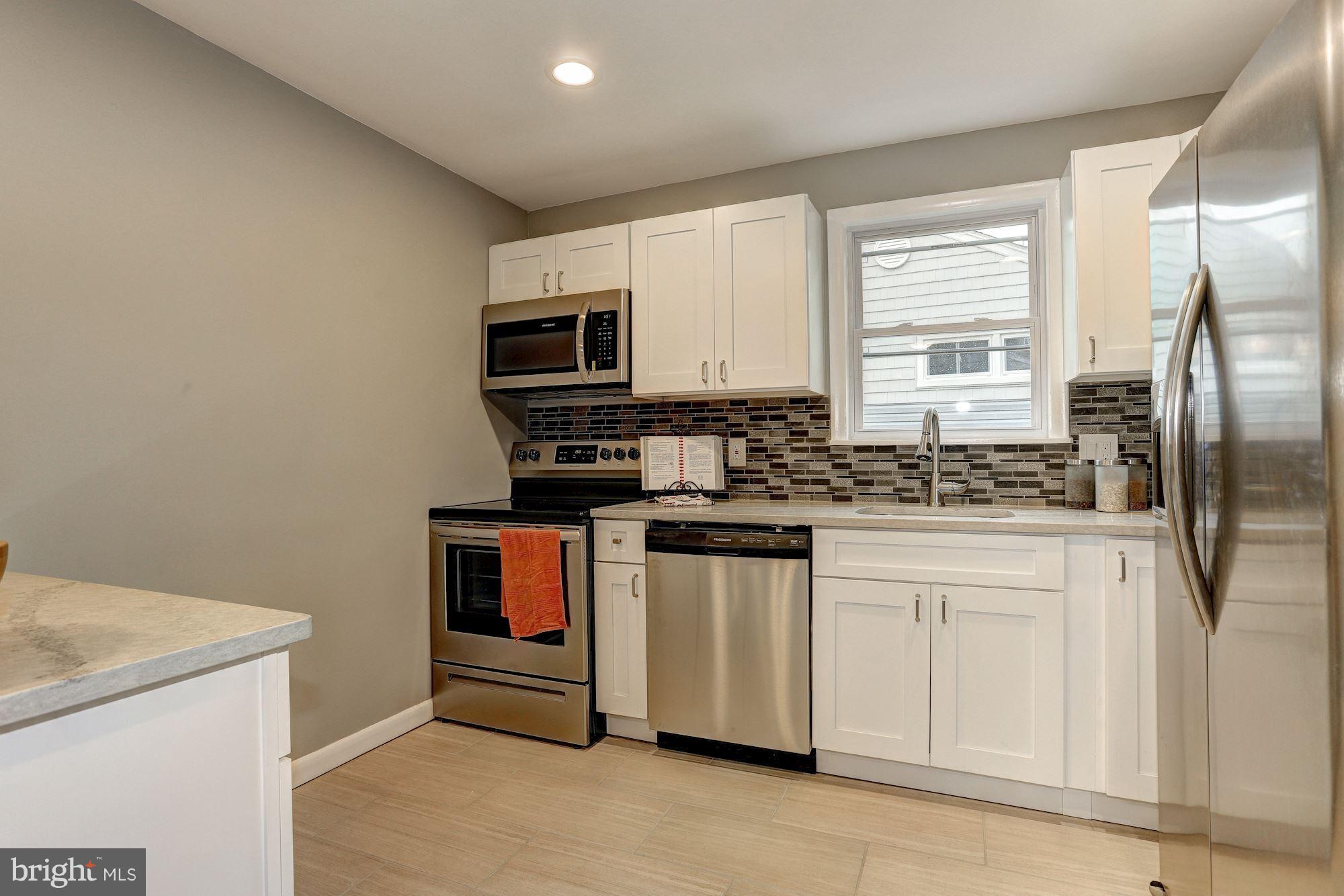 1320 Glendale Road Baltimore, MD 21239 - Photo 18 of 26 TOTALLY NEW KITCHEN