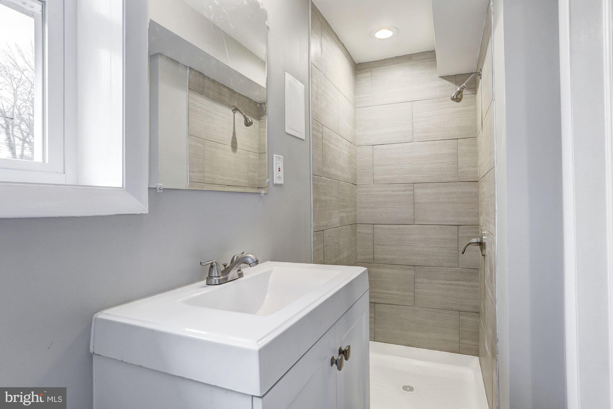 1320 Glendale Road Baltimore, MD 21239 - Photo 23 of 26 LOWER LEVEL FULL BATH