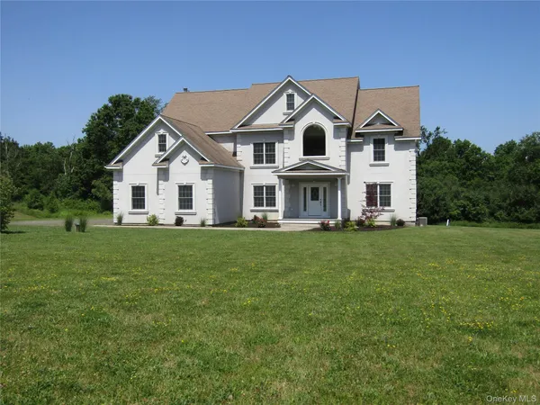 $750,000 | 6 Dorian Way, Campbell Hall, NY 10916