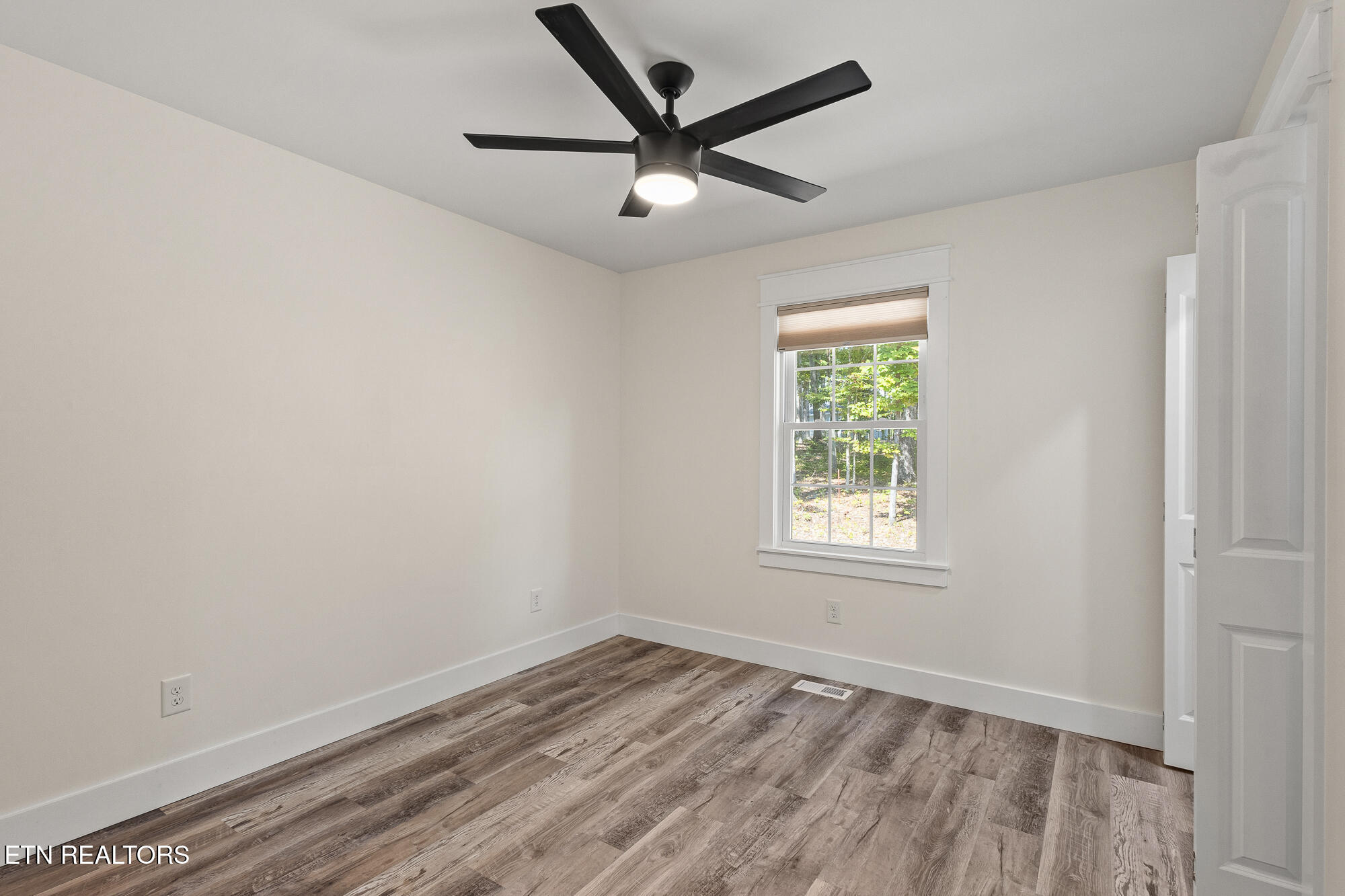 159 Country Way Road Vonore, TN 37885 - Photo 8 of 16 159 Country Way-8