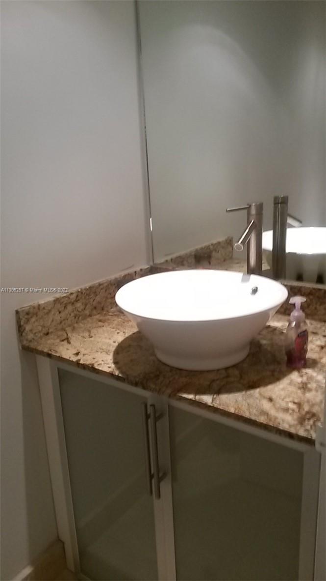 150 Southeast 25th Road, Unit 4J Miami, FL 33129 - Photo 17 of 28 Gallery Image 17