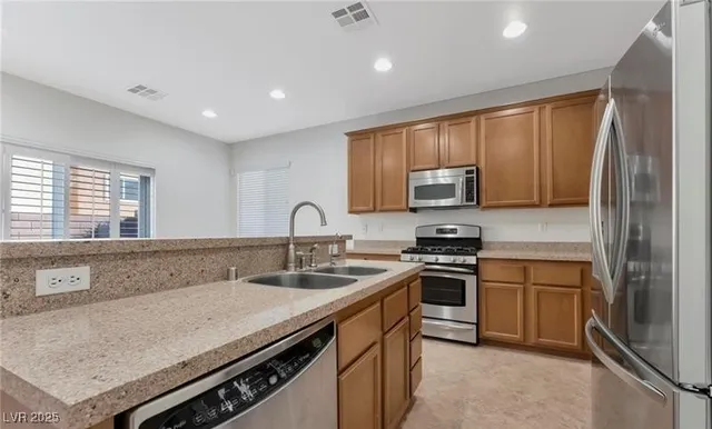 $2,000 | 9764 Bedstraw Street, Las Vegas, NV 89178