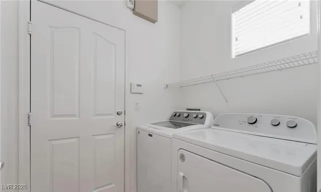 $2,000 | 9764 Bedstraw Street, Las Vegas, NV 89178