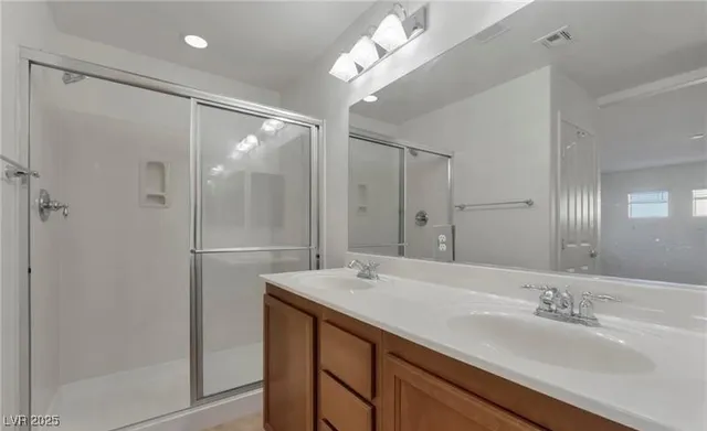 $2,000 | 9764 Bedstraw Street, Las Vegas, NV 89178