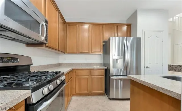 $2,000 | 9764 Bedstraw Street, Las Vegas, NV 89178