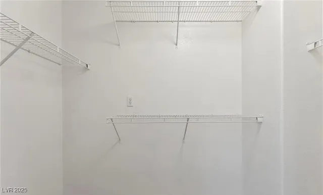 $2,000 | 9764 Bedstraw Street, Las Vegas, NV 89178