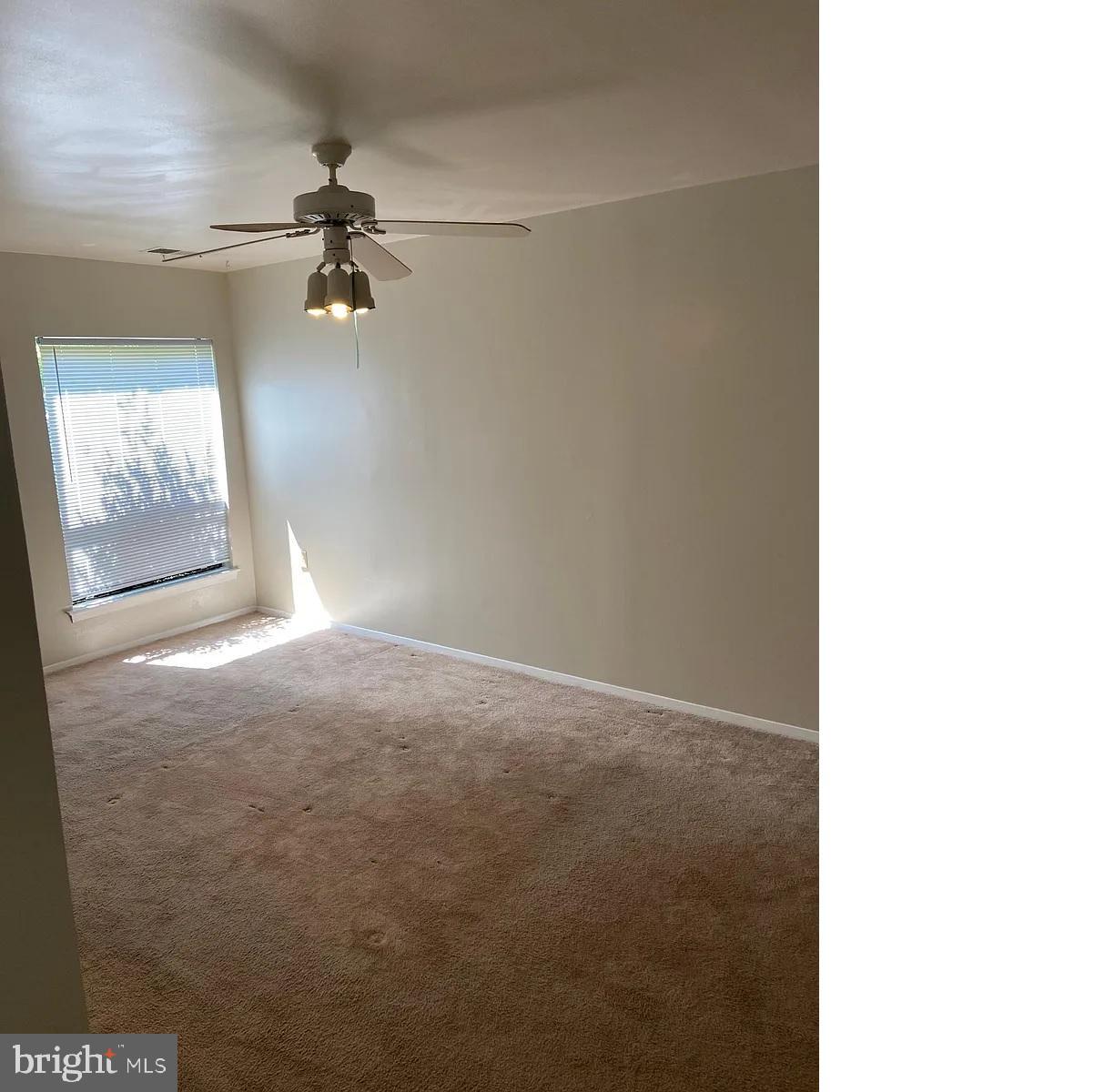 423 Christopher Avenue, Unit 19 Gaithersburg, MD 20879 - Photo 2 of 11