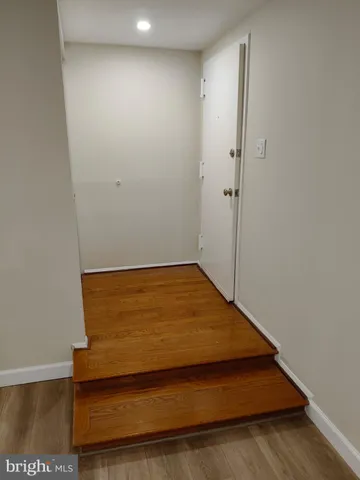 $1,950 | 423 Christopher Avenue, Unit 19, Gaithersburg, MD 20879