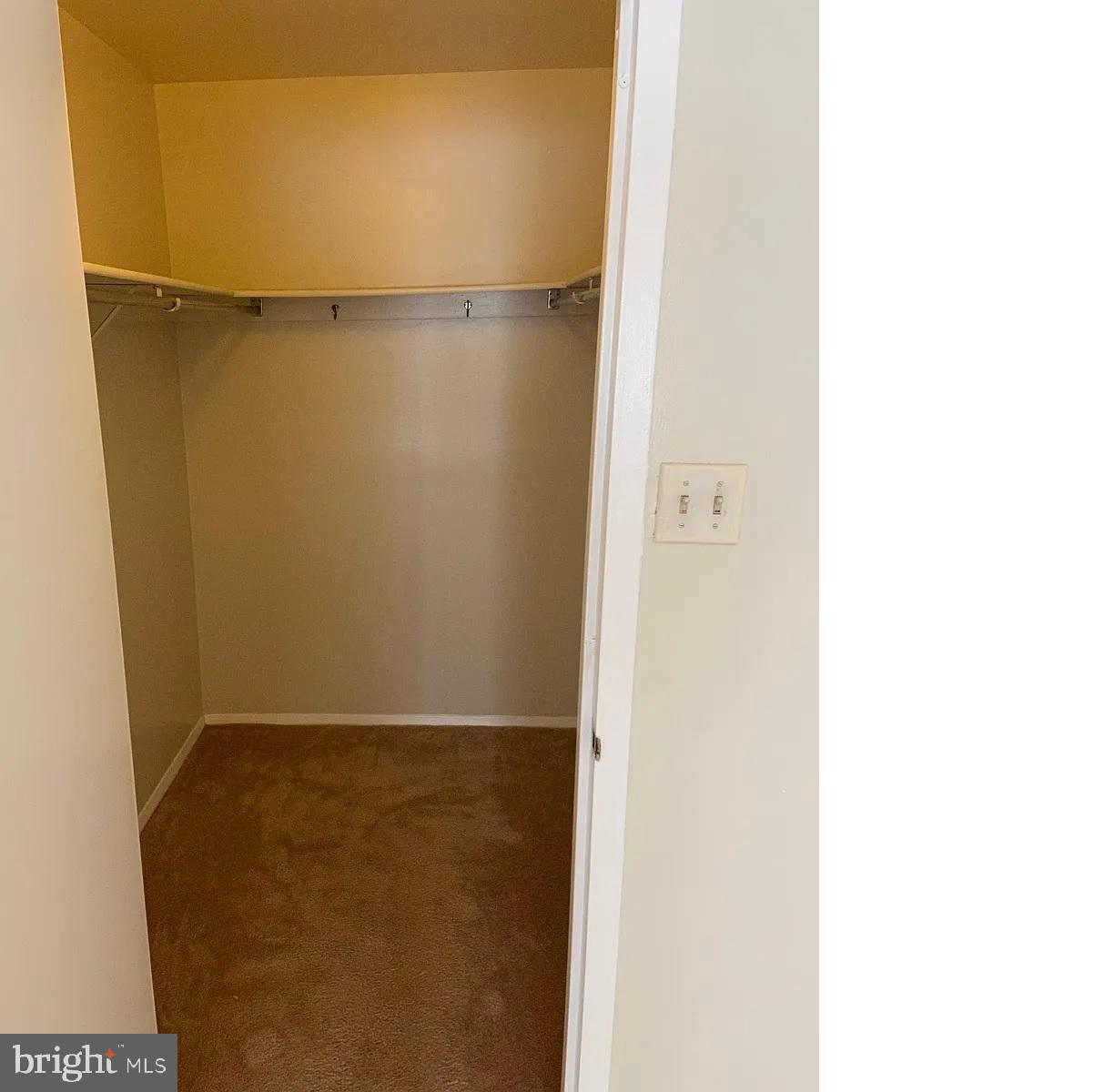 423 Christopher Avenue, Unit 19 Gaithersburg, MD 20879 - Photo 4 of 11