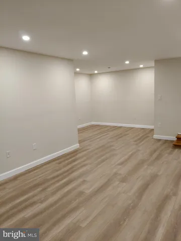 $1,950 | 423 Christopher Avenue, Unit 19, Gaithersburg, MD 20879