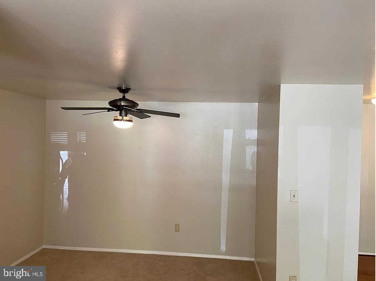 423 Christopher Avenue, Unit 19 Gaithersburg, MD 20879 - Photo 8 of 11