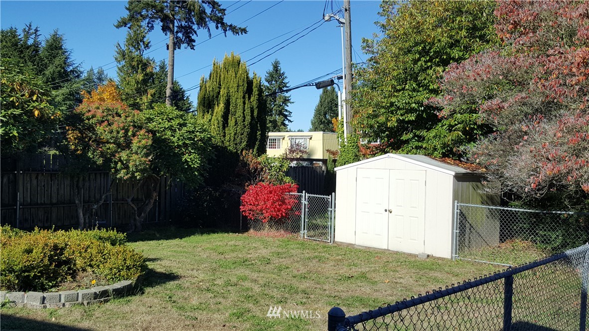 7606 206th Street Southwest Edmonds, WA 98026 - Photo 13 of 13 Gallery Image 13