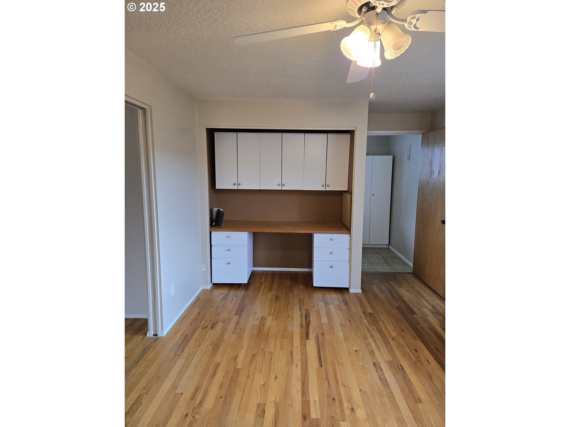 1355 Rainier Road Woodburn, OR 97071 - Photo 8 of 21 Gallery Image 8