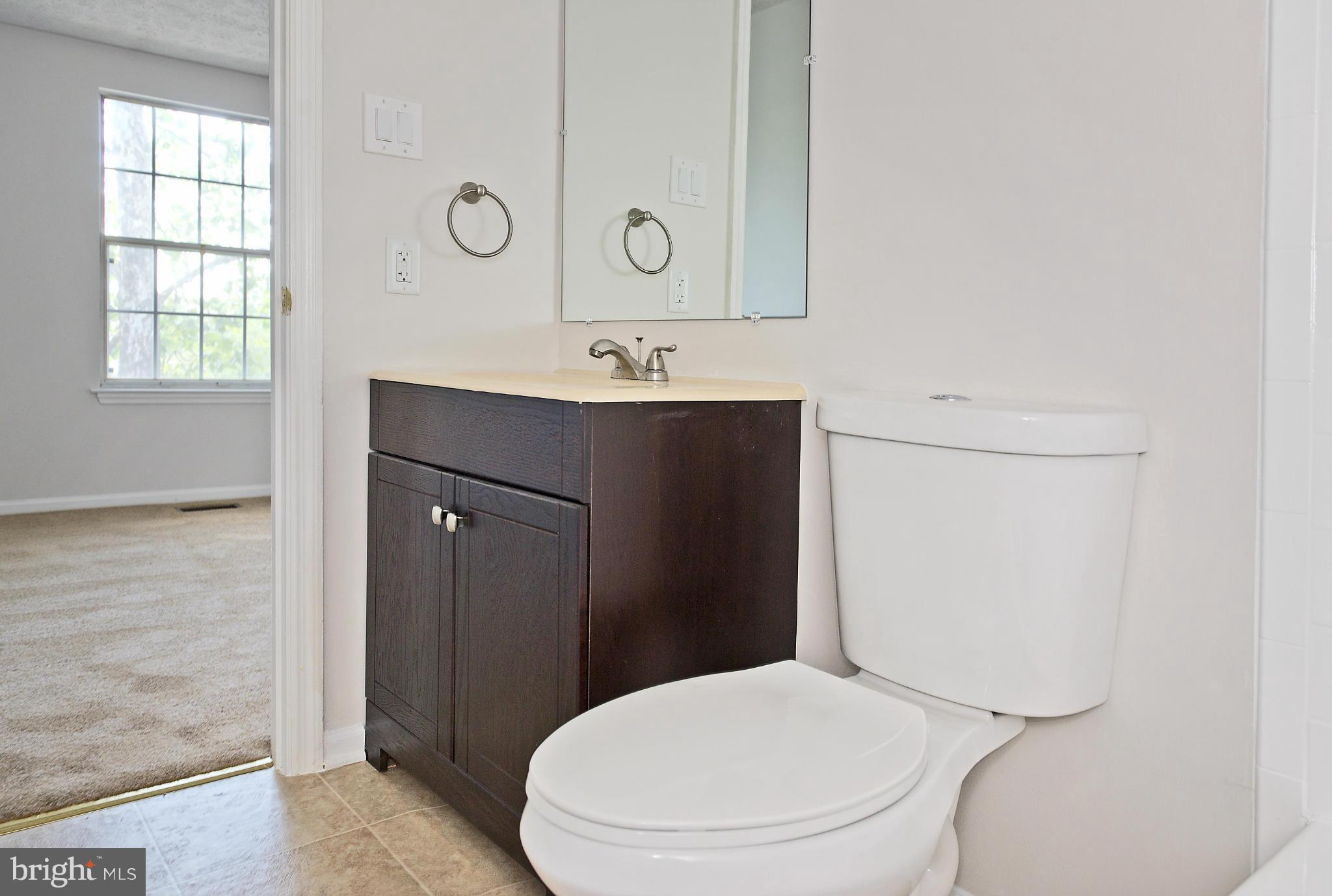6348 Greenfield Road Elkridge, MD 21075 - Photo 16 of 19 Bath (Master)