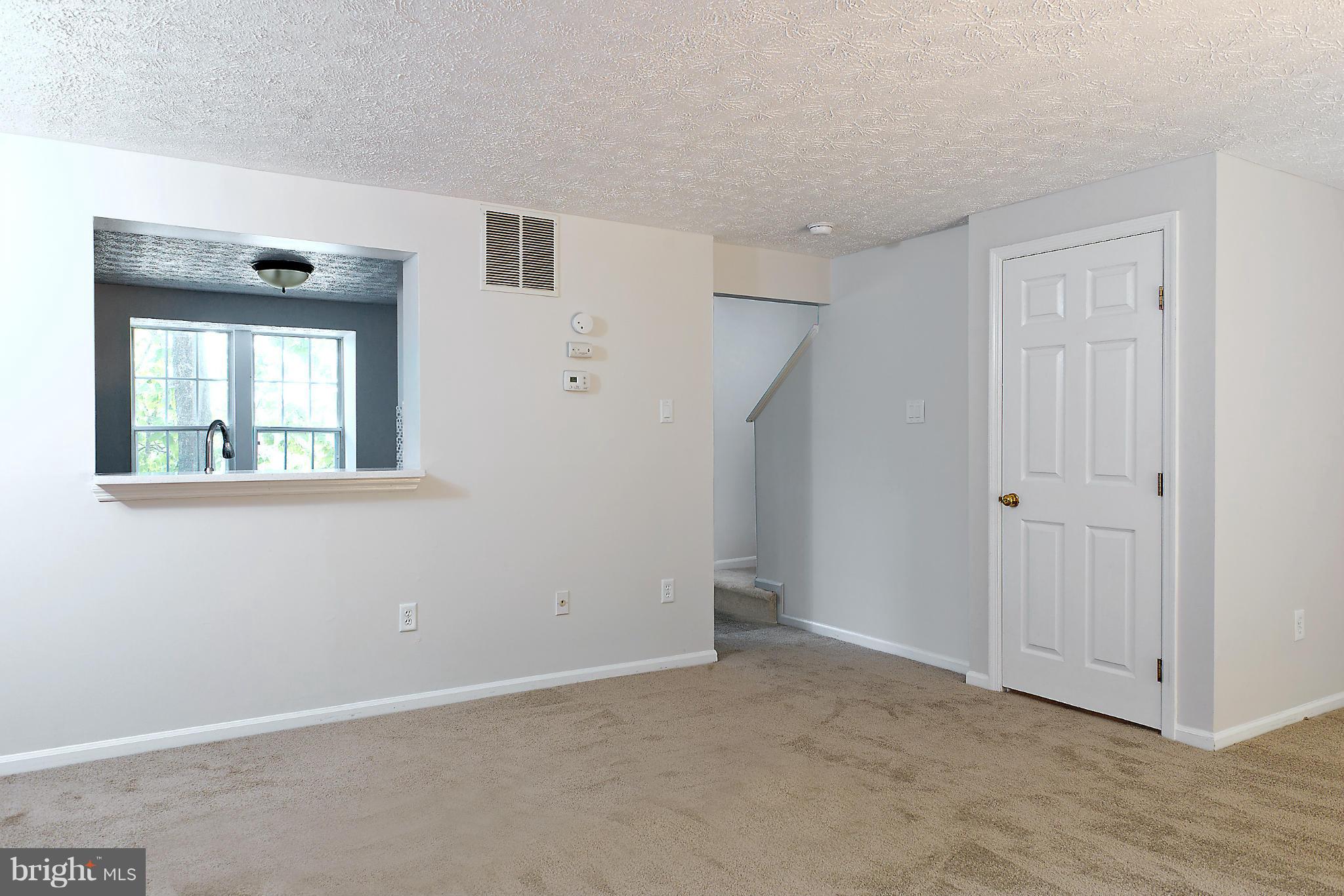 6348 Greenfield Road Elkridge, MD 21075 - Photo 6 of 19 Living Room