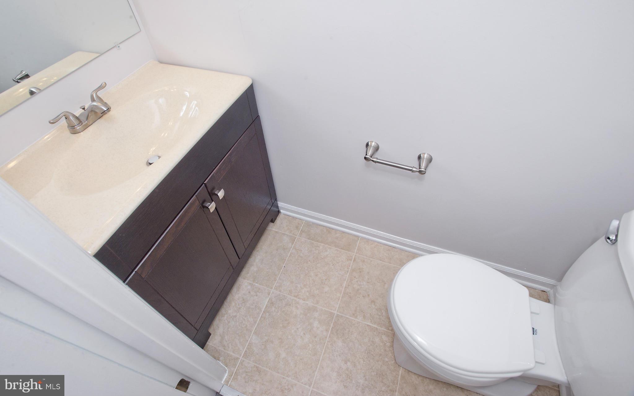 6348 Greenfield Road Elkridge, MD 21075 - Photo 8 of 19 Bath