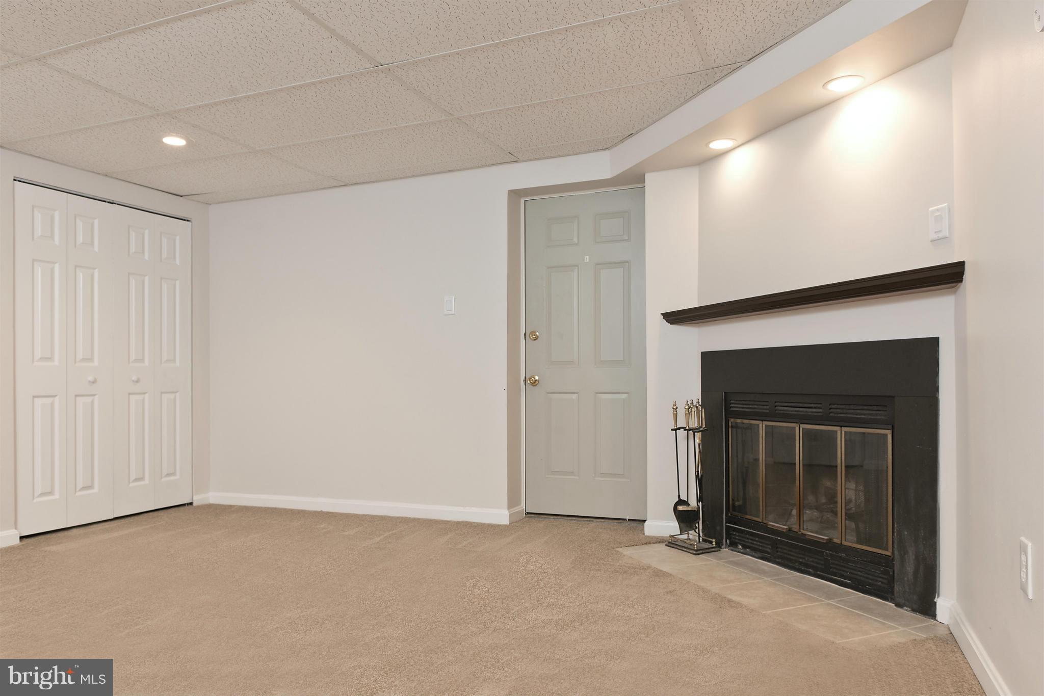 6348 Greenfield Road Elkridge, MD 21075 - Photo 9 of 19 Family Room