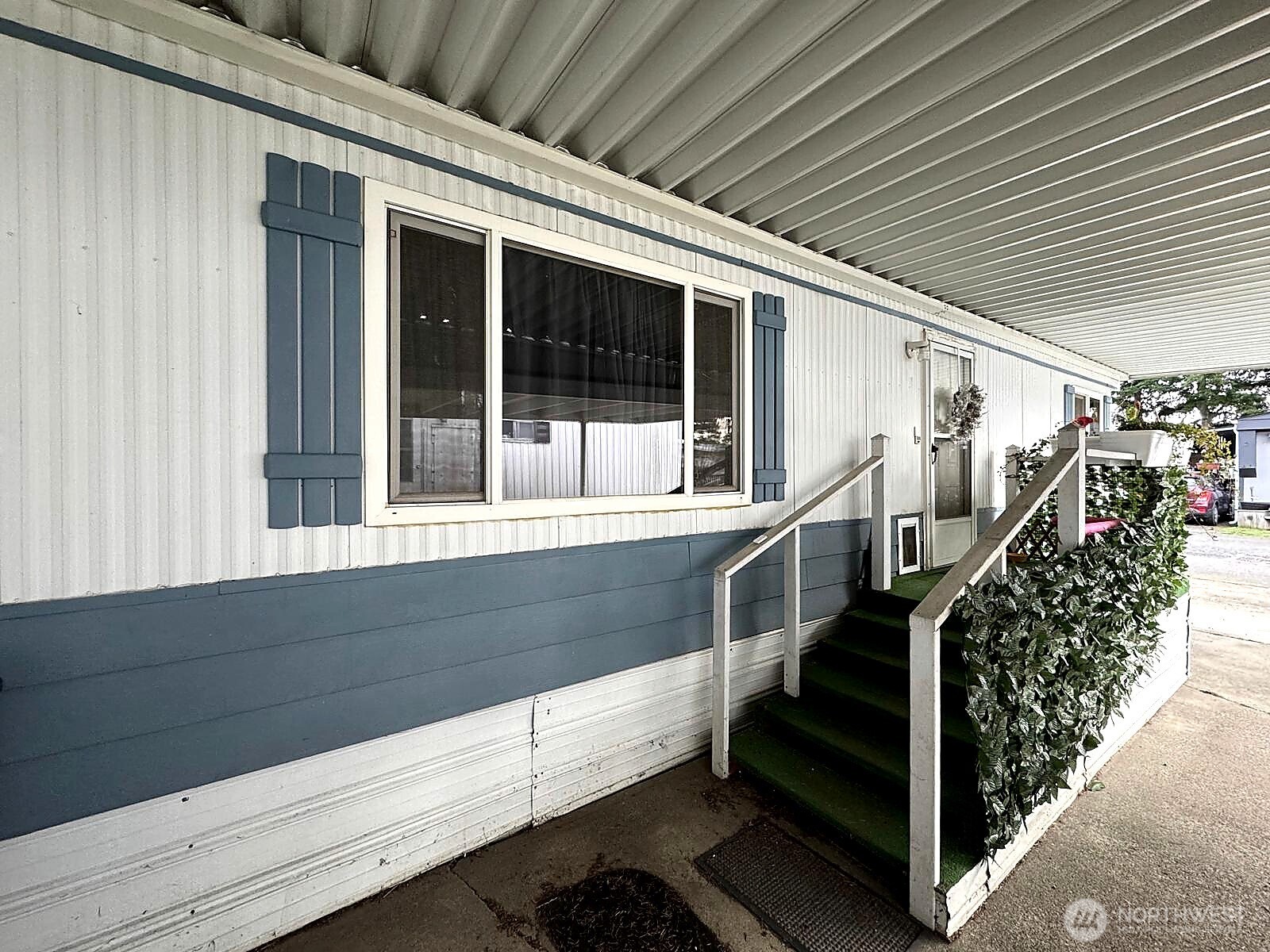 2210 Old Highway 99 South Road, Unit 31 Mount Vernon, WA 98273 - Photo 20 of 23 a view of entryway