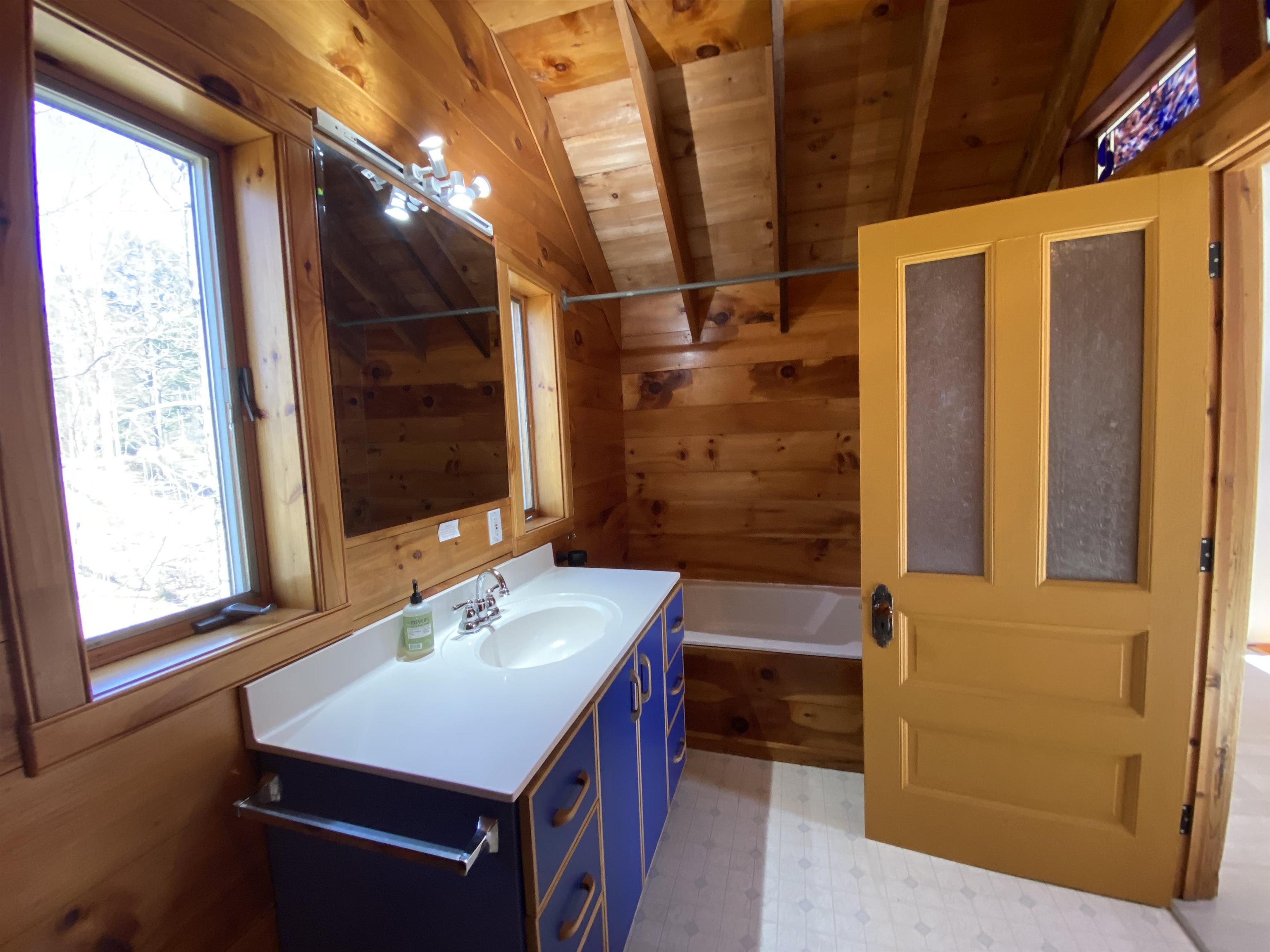 33 N Road Hancock, NH 03449 - Photo 8 of 27 Gallery Image 8