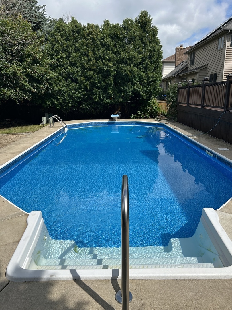 3932 Bluejay Lane Naperville, IL 60564 - Photo 47 of 50 a view of outdoor space and yard