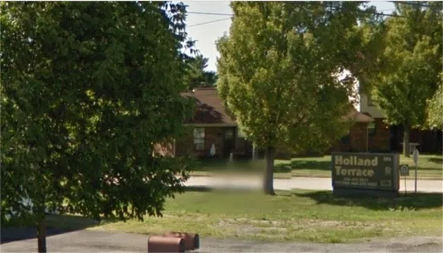 a view of a back yard