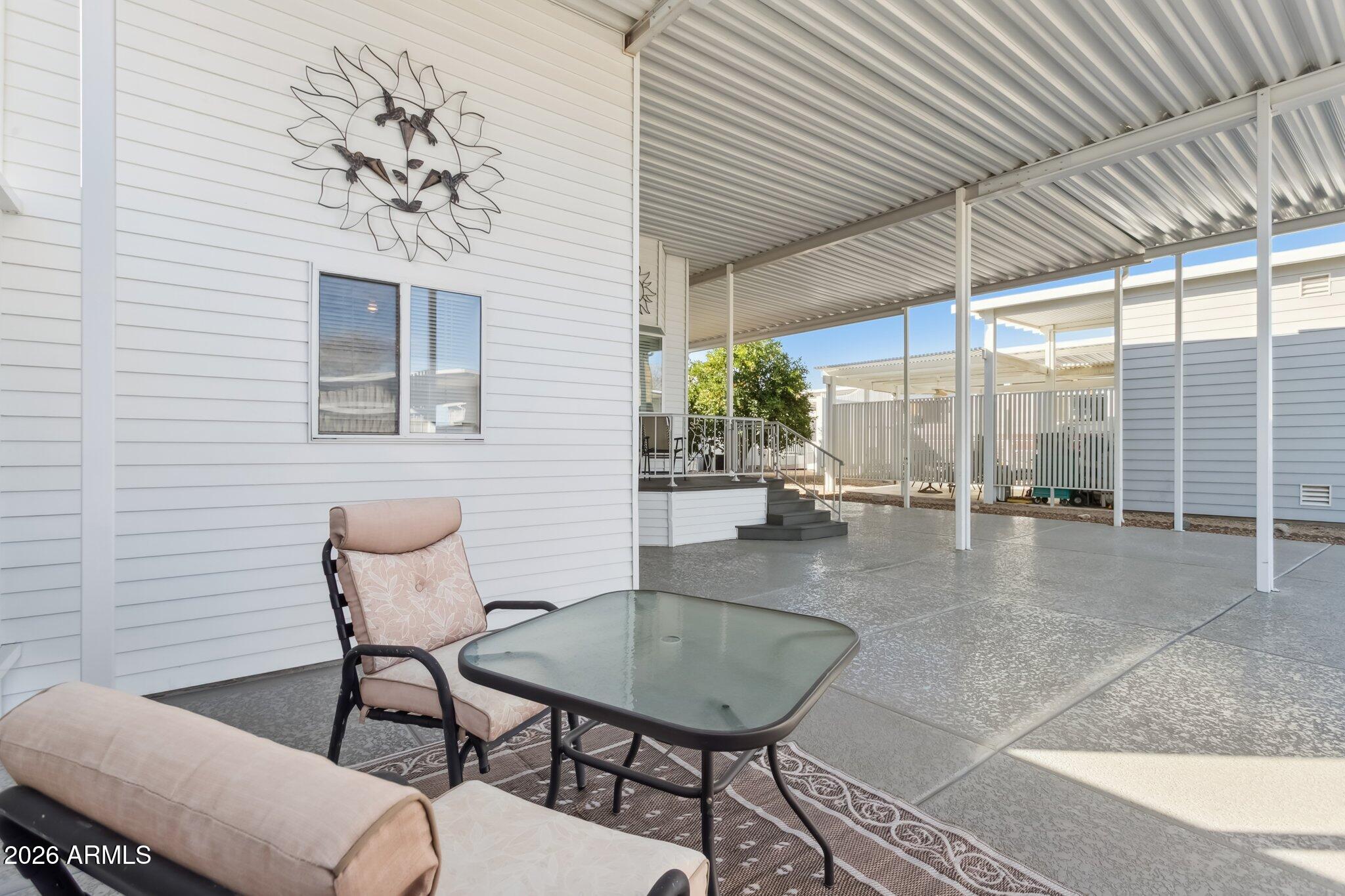 17200 West Bell Road, Unit 869 Surprise, AZ 85374 - Photo 6 of 25 a outdoor space with a large window
