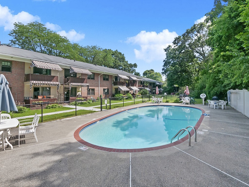 76 Renwick Road, Unit B Wakefield, MA 01880 - Photo 14 of 15 Gallery Image 14