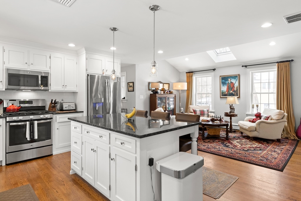 52 Andover Street Georgetown, MA 01833 - Photo 4 of 38