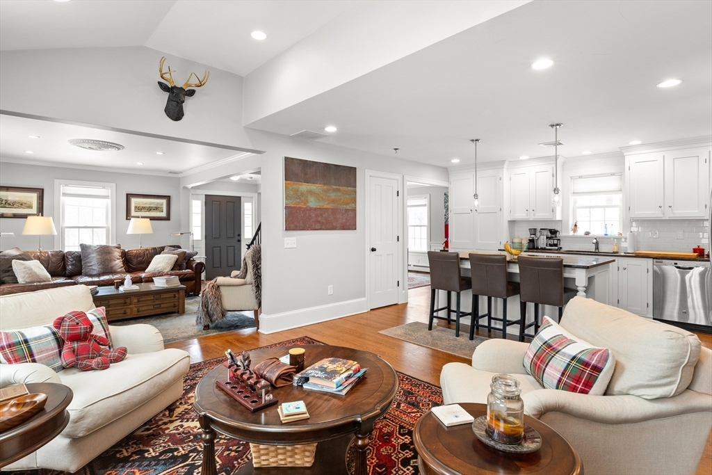 52 Andover Street Georgetown, MA 01833 - Photo 5 of 38